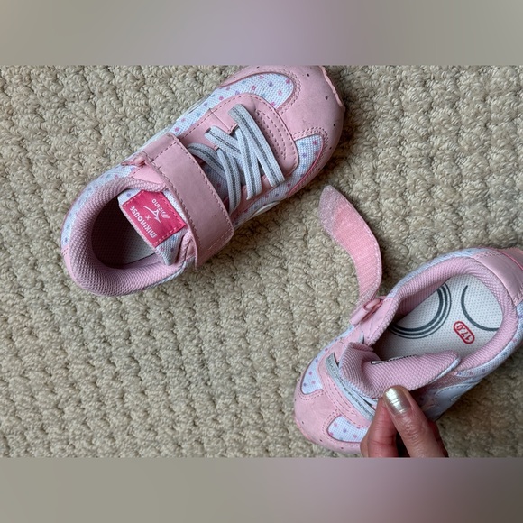 Mikihouse X Mixuno Kid’s Pink Polkadot Sneakers - Picture 3 of 8